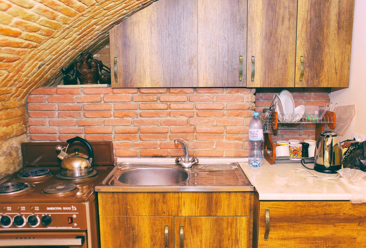 Guest House Kakabadzeebi 9 Tbilisi Buitenkant foto