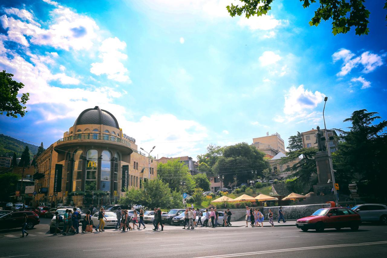 Guest House Kakabadzeebi 9 Tbilisi Buitenkant foto