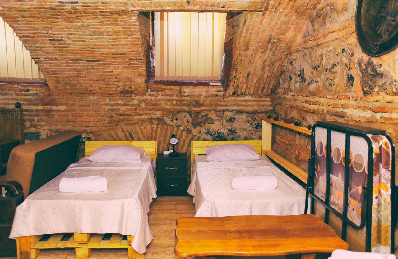 Guest House Kakabadzeebi 9 Tbilisi Buitenkant foto