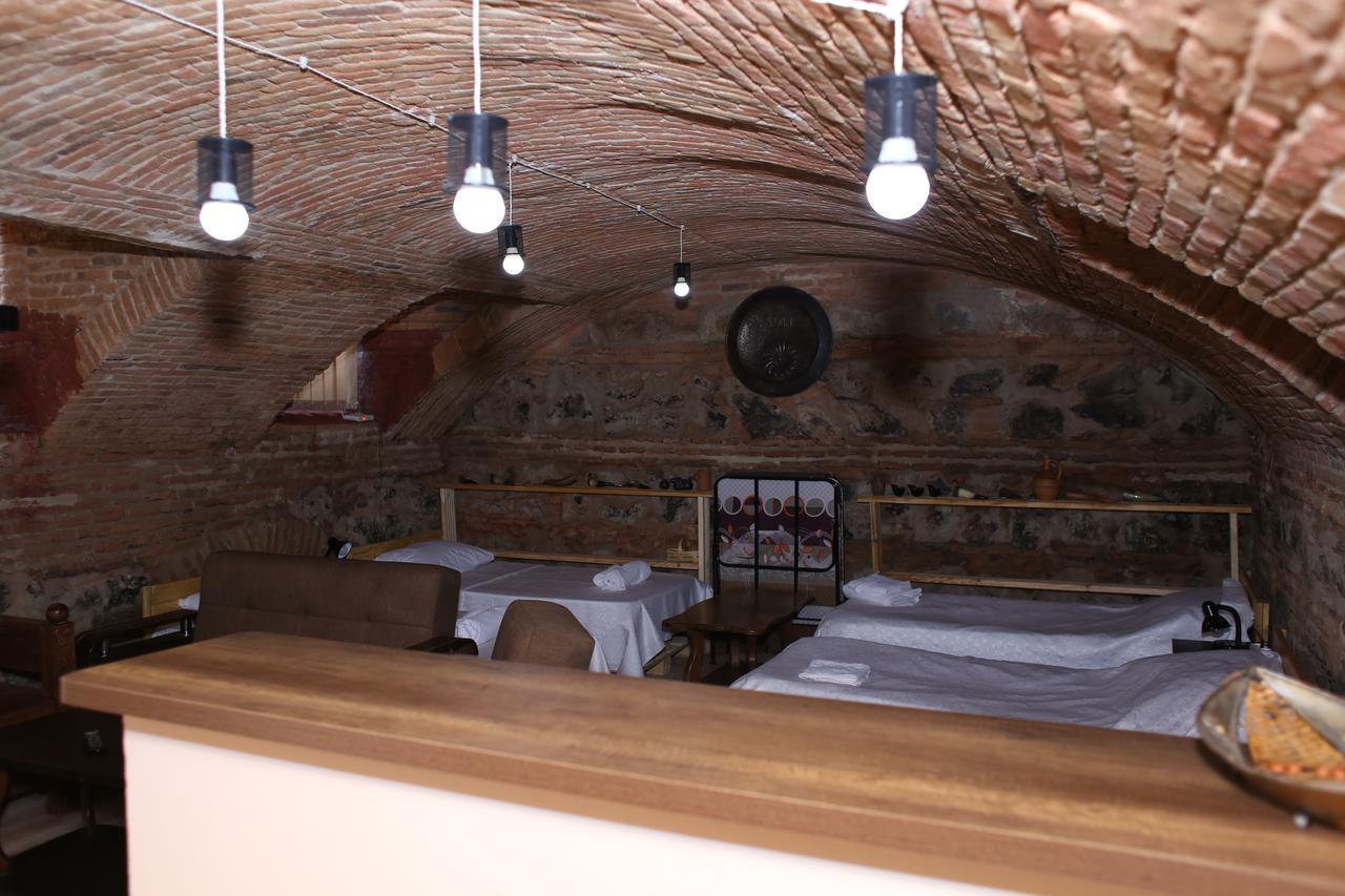 Guest House Kakabadzeebi 9 Tbilisi Buitenkant foto
